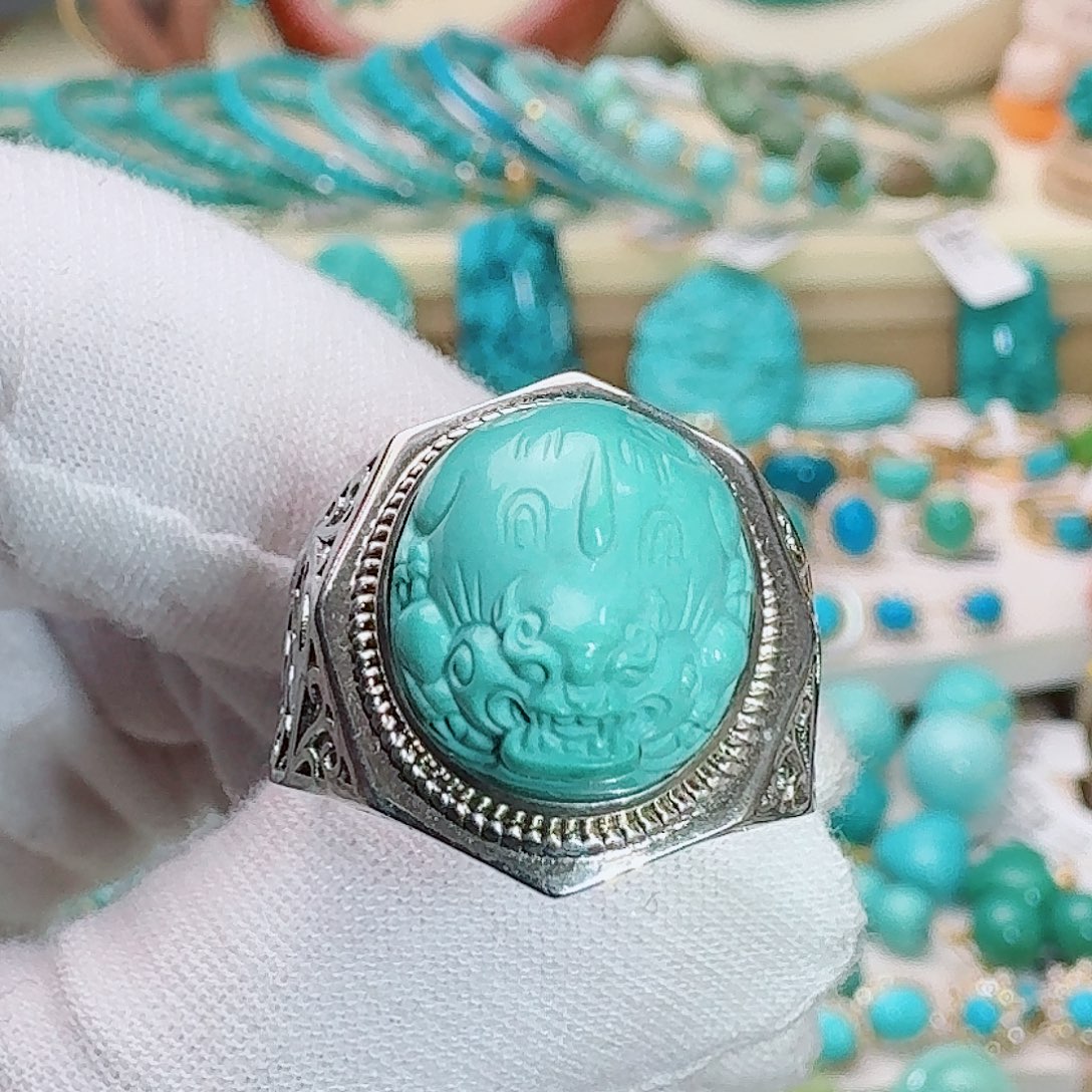 绿松石银S925镶嵌珠宝奇石超饱满貔貅