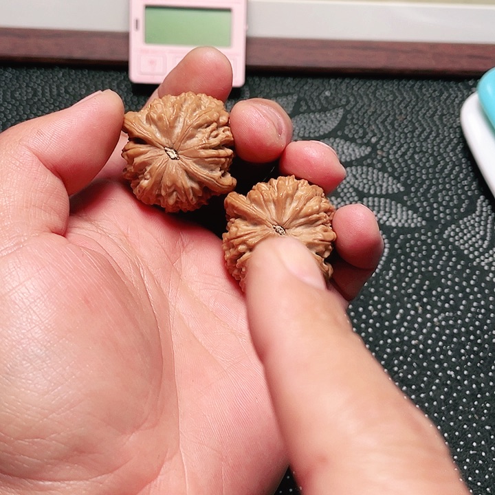 文玩核桃吊坠蓟县元宝