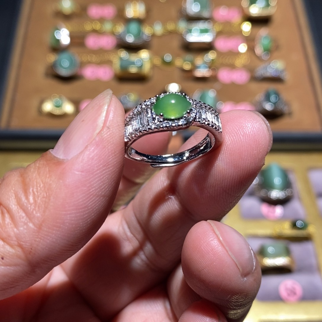 和田玉（碧玉）戒指未镶嵌