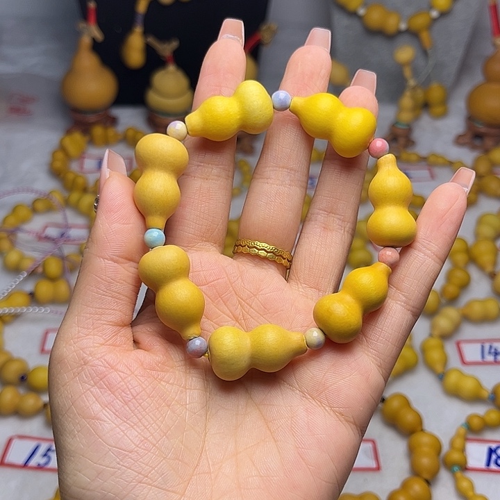 手***_大叶紫檀（黑酸枝木类）