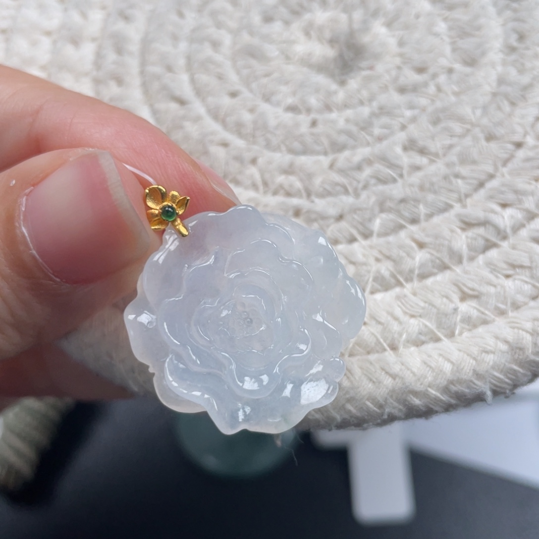 翡翠18K金镶嵌颈饰天然A货缅甸翡翠