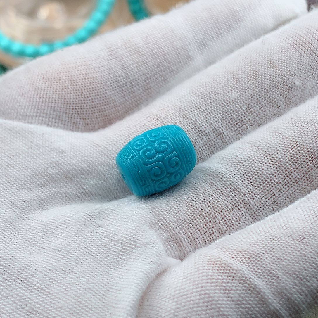 绿松石颈饰未镶嵌