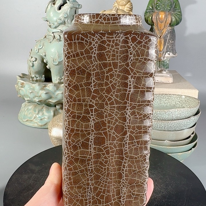 溪口官窑尊瓶品相完美