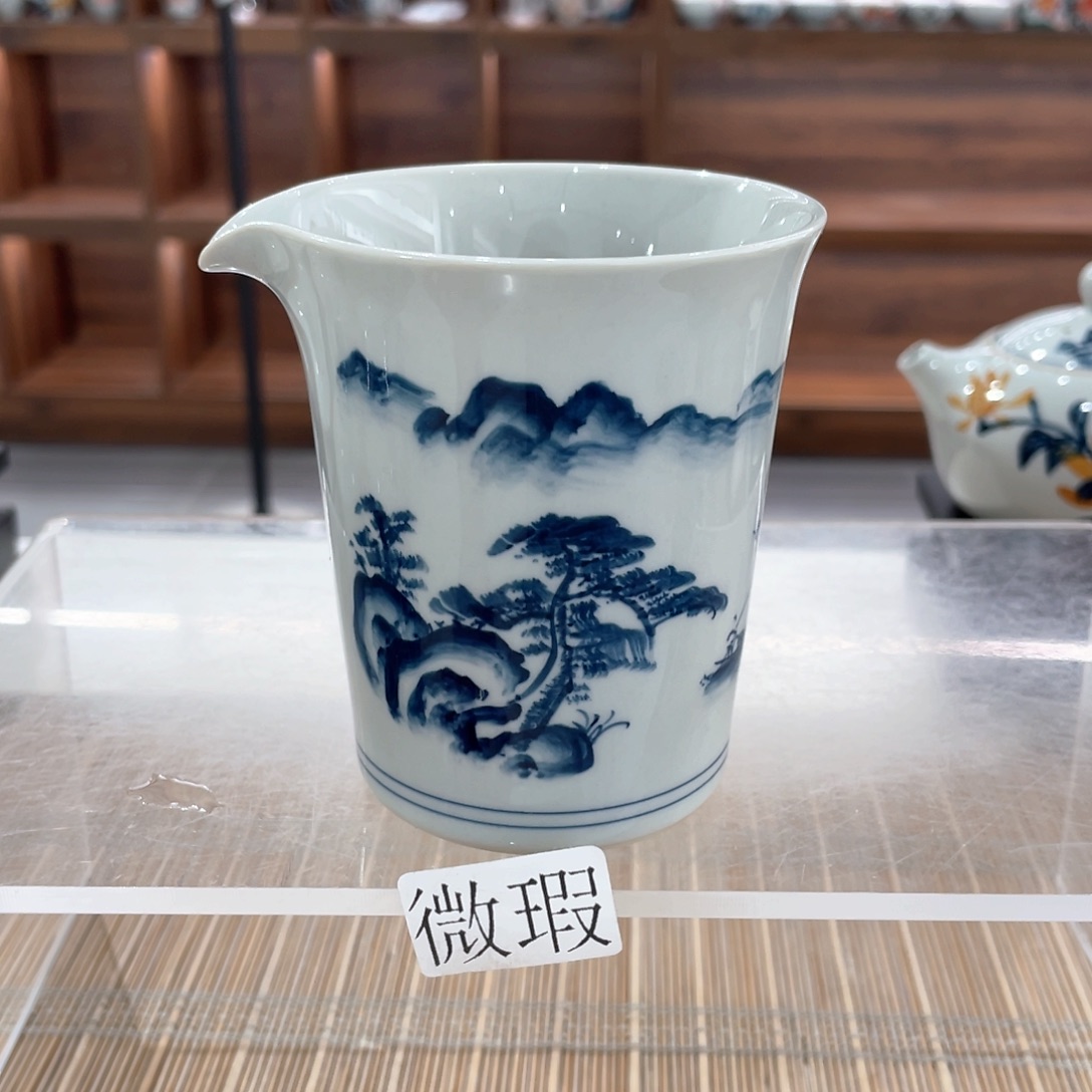 釉下手绘茶具微瑕