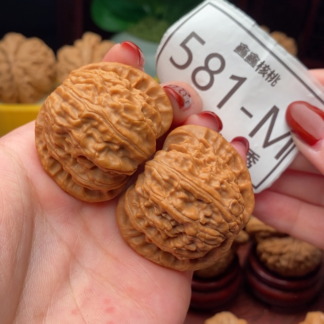 文玩核桃把件白狮41