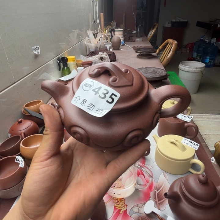 茶壶紫砂底槽清如意310左右瑕疵