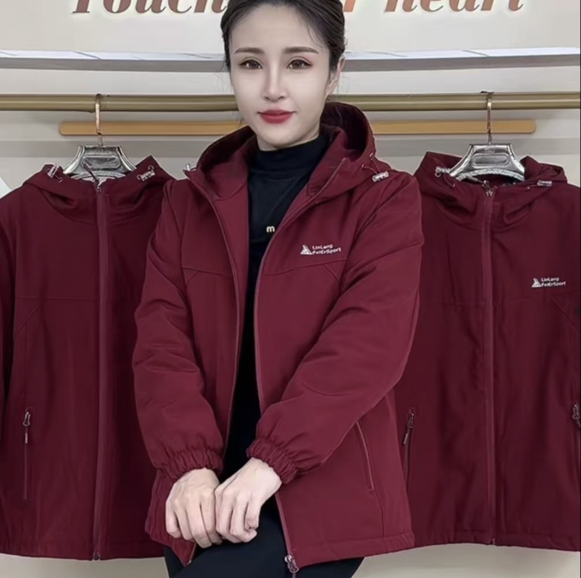《专柜品质》冬季气质时尚运动休闲连帽夹棉加厚保暖女士妈妈外套5