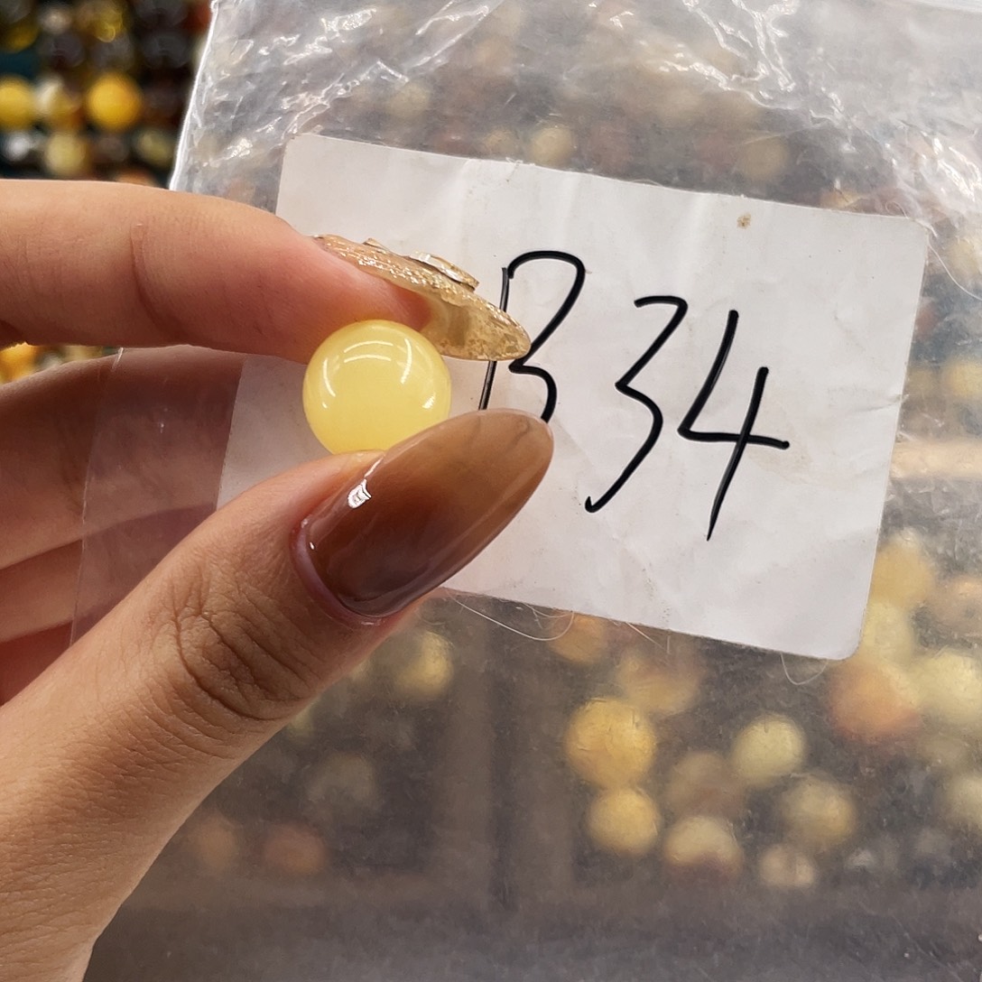 琥珀未镶嵌裸石12.6福利