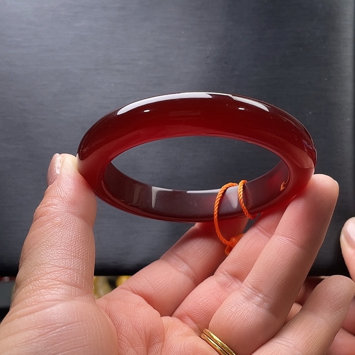 玛瑙/玉髓未镶嵌手镯58.2