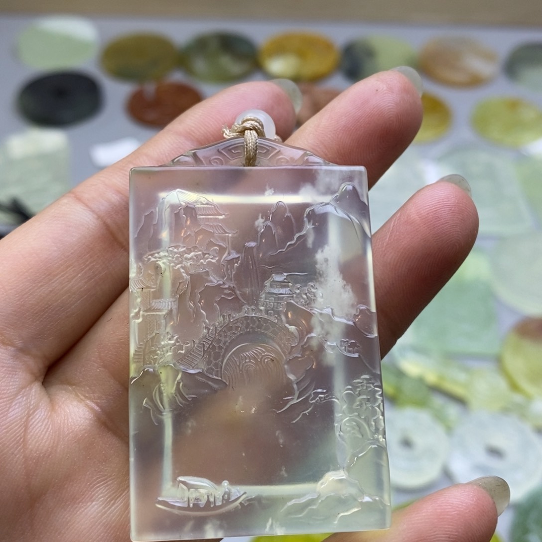 蛇纹石玉颈饰未镶嵌颈饰