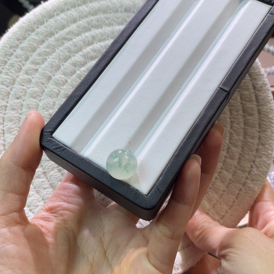 翡翠散珠天然缅a翡翠冰飘花