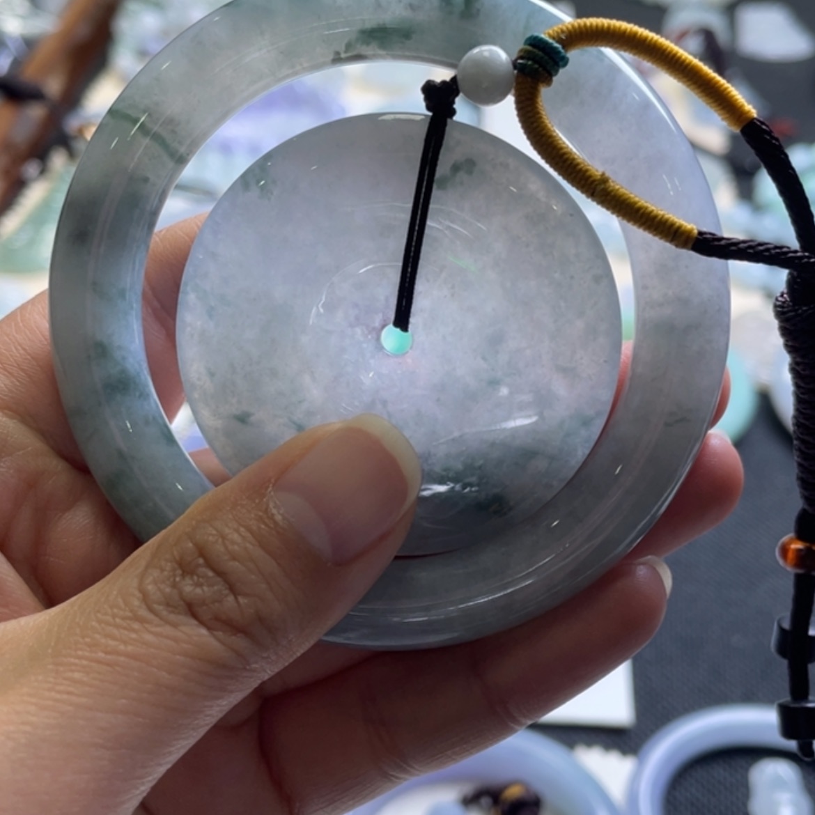 【闪购商品】翡翠颈饰未镶嵌冰飘花