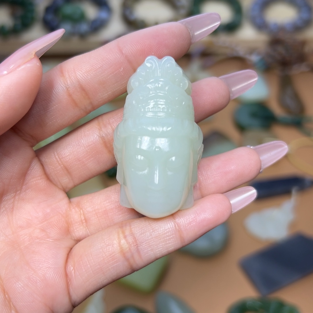 颈饰未镶嵌和田玉花*雨