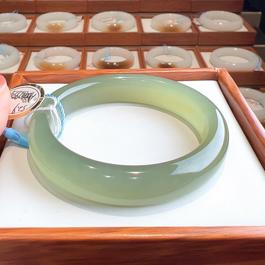 和田玉手镯5253未镶嵌