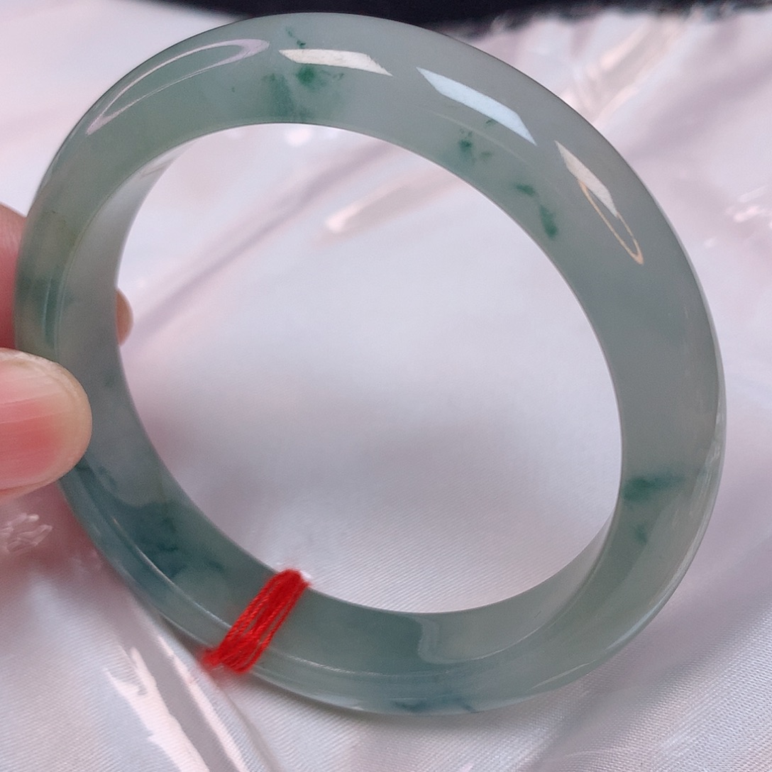 翡翠手镯未镶嵌阿*55 翡翠手镯