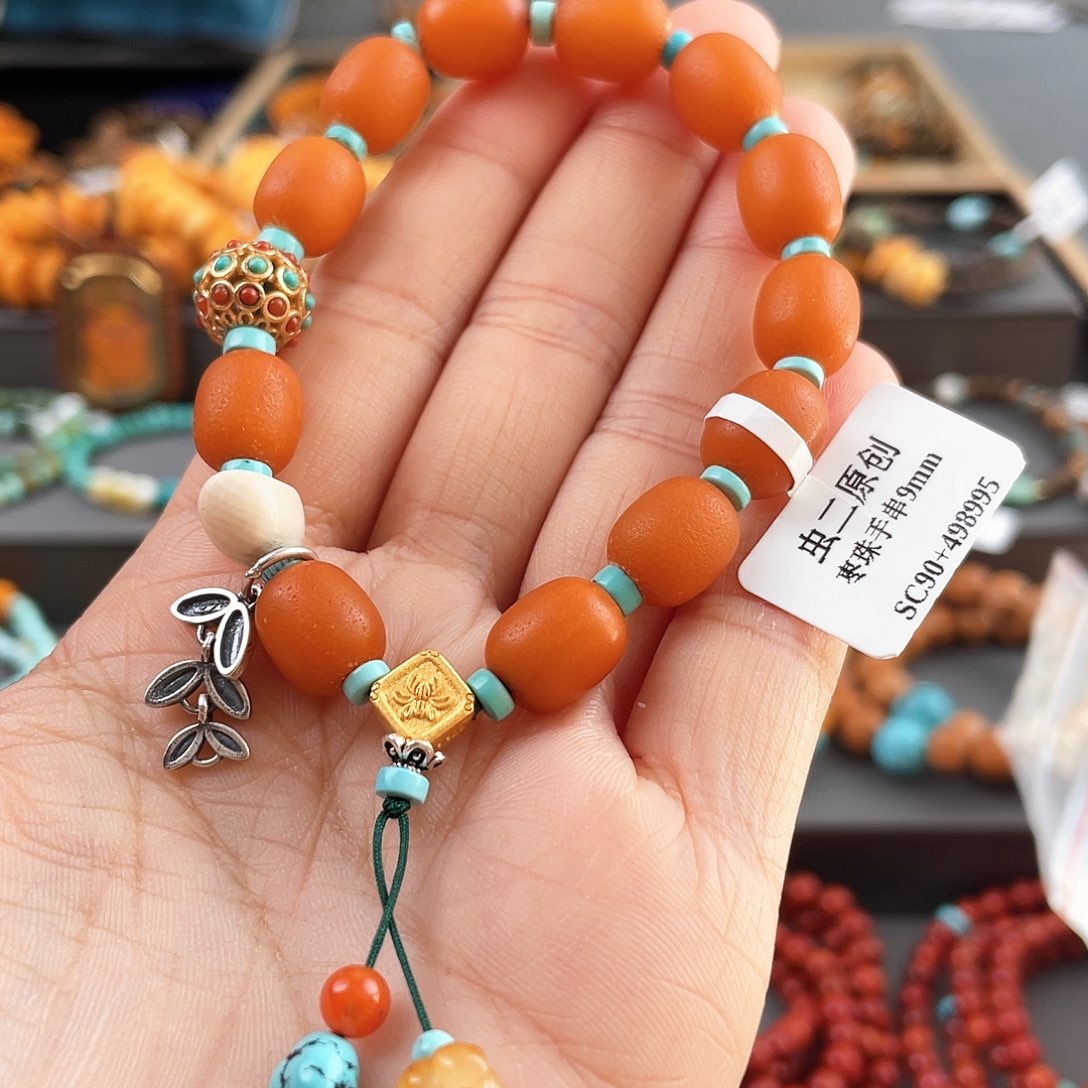 琥珀颈饰未镶嵌手串