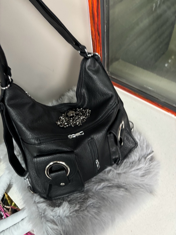 三种背法双肩包斜挎包单肩托特荔枝纹软皮骷髅大包