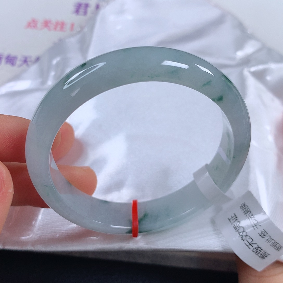 翡翠手镯未镶嵌 正圈①①②