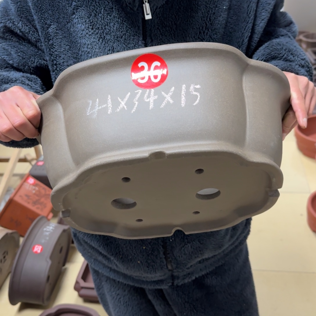 紫砂花盆呜呜呜呜