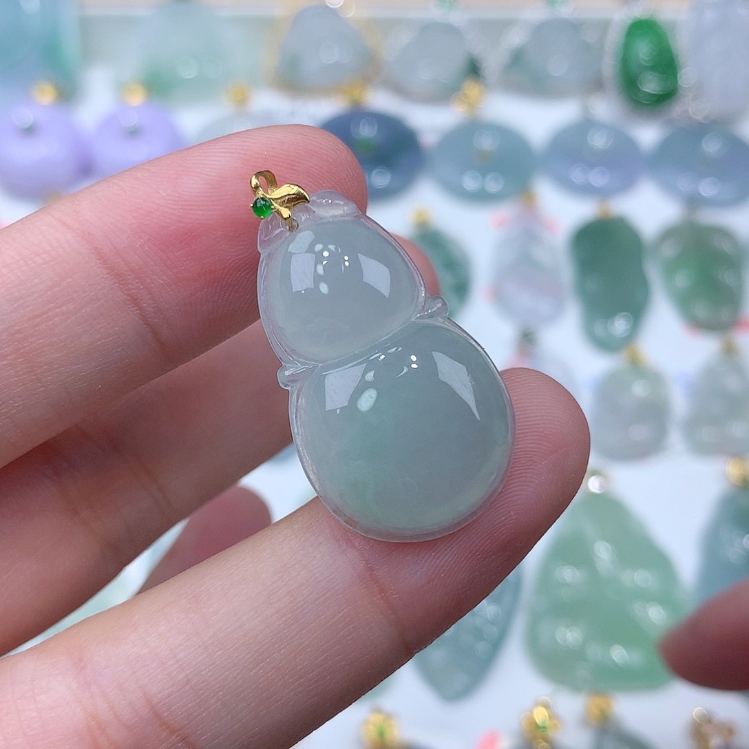 翡翠颈饰18K金镶嵌葫芦