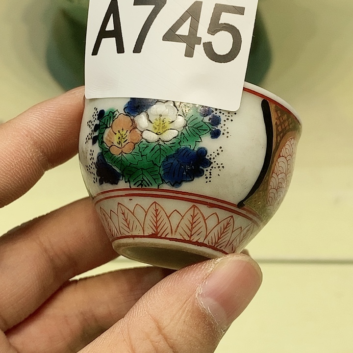 茶具瓷器杂项如图所示