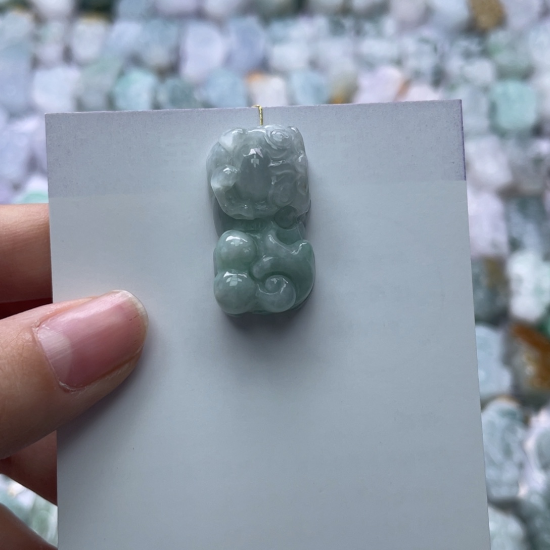 翡翠颈饰未镶嵌貔貅