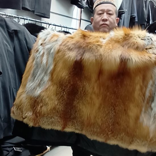 欧洲红狐狸皮中长款185号穿155斤到168斤尼克服进口狐狸毛领