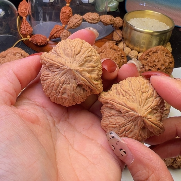 文玩核桃把件莹泥鳅44