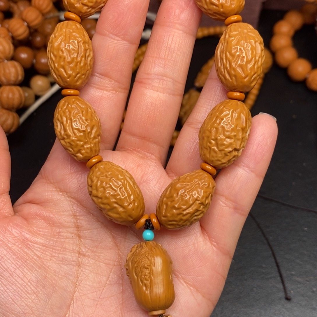 猴头核桃吊坠橄榄猴头