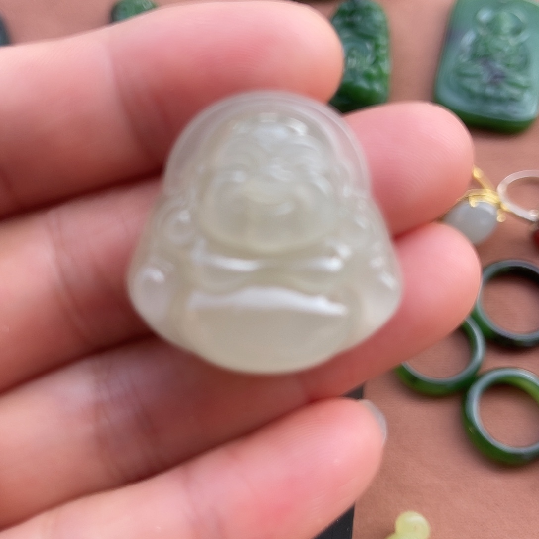 和田玉（糖玉）未镶嵌颈饰