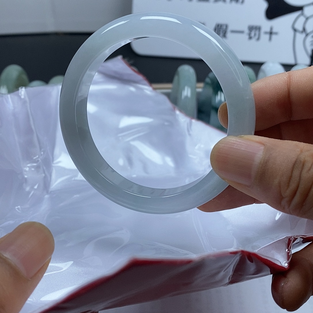 翡翠未镶嵌手镯翡翠手镯