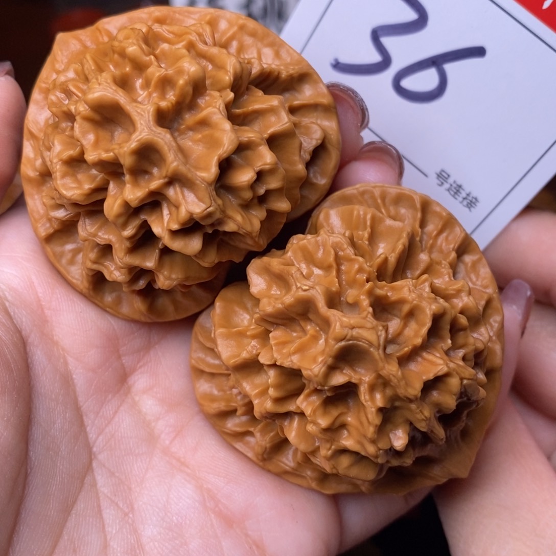 文玩核桃把件36帝王狮子头5.0