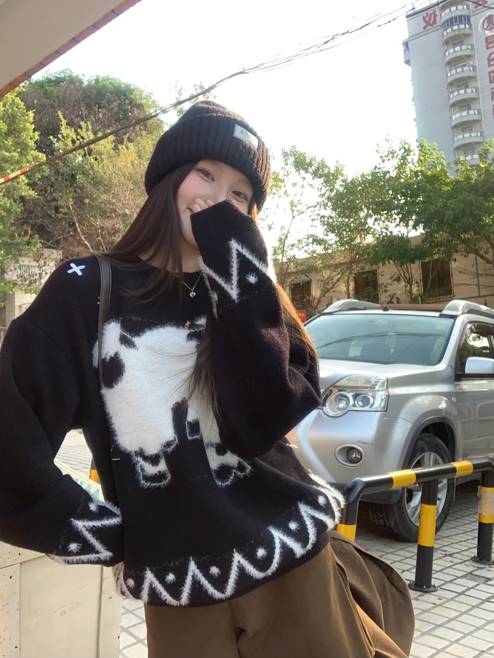 黑色软糯趣味提花图案加厚毛衣女秋冬新款慵懒风宽松上衣针织衫