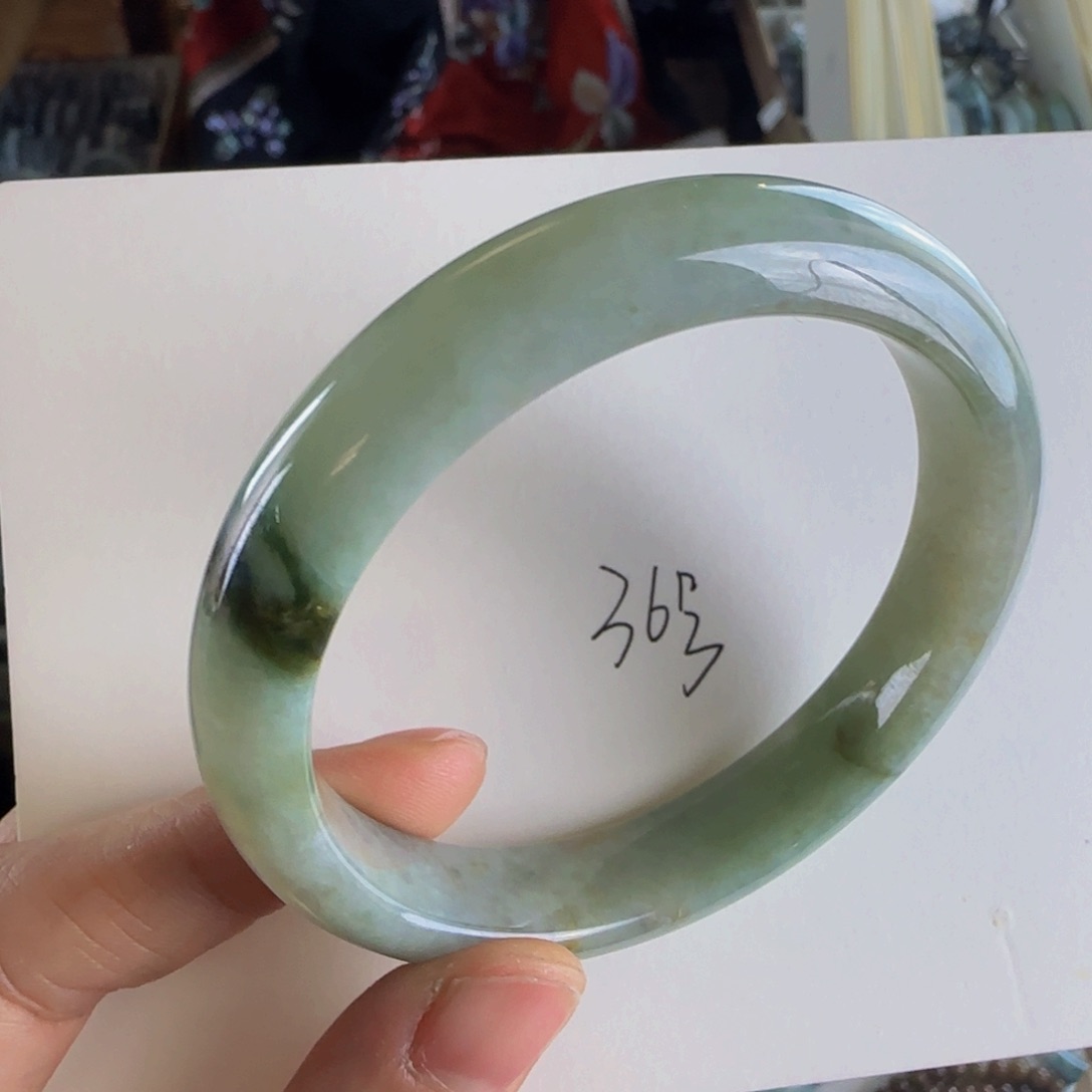 翡翠手镯未镶嵌老坑58圈