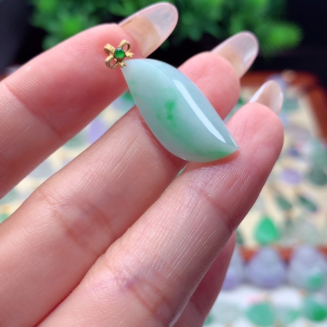 翡翠18K金镶嵌吊坠(不含链)