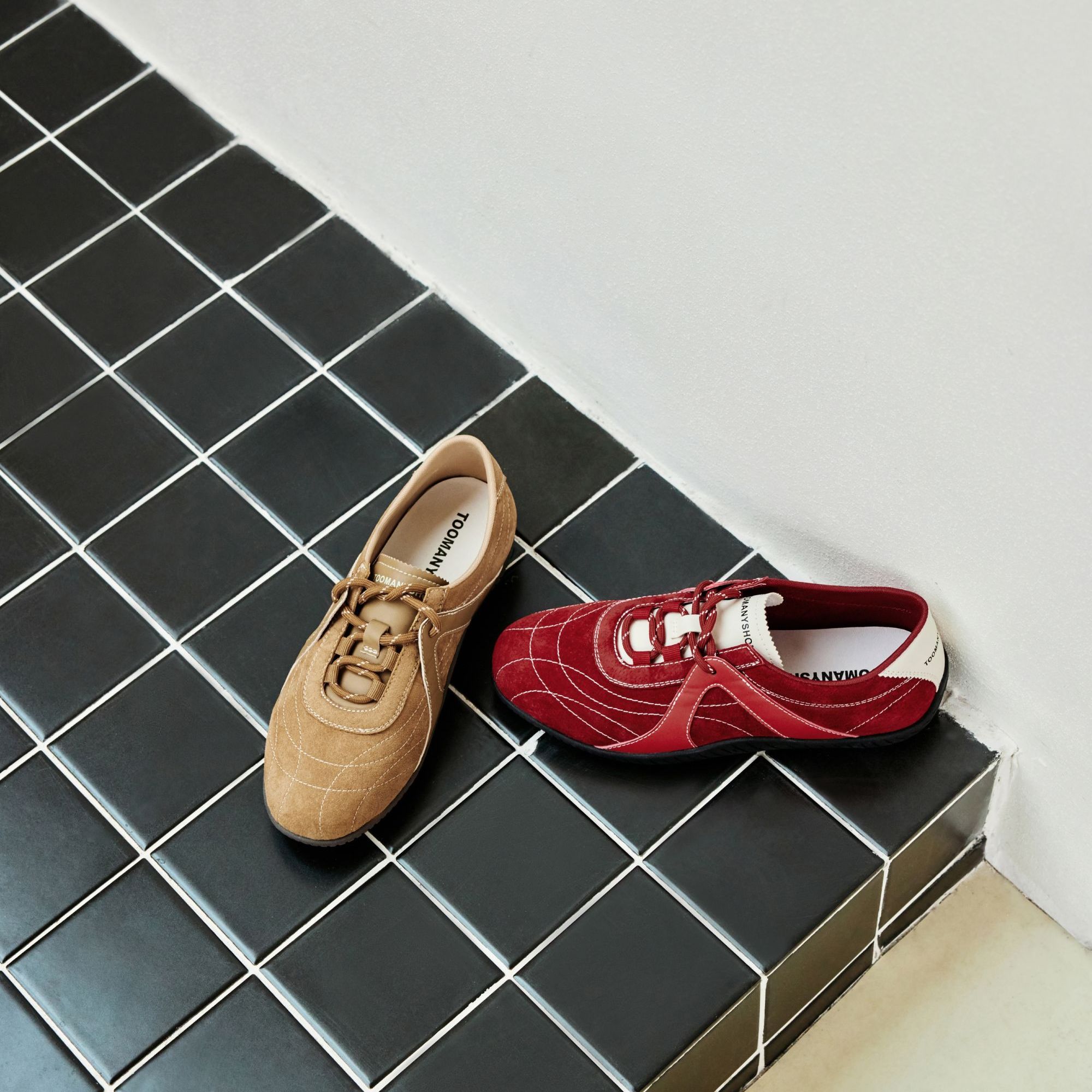 【达人T】Toomanyshoes女鞋2025新款融化焦糖时尚复古平底德训鞋