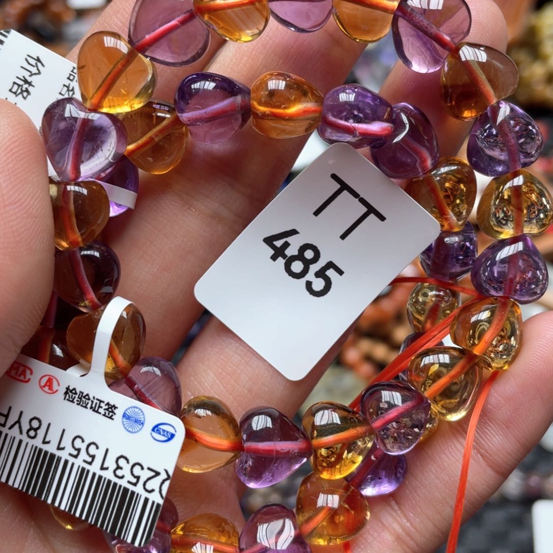 水晶多样性发一只未镶嵌