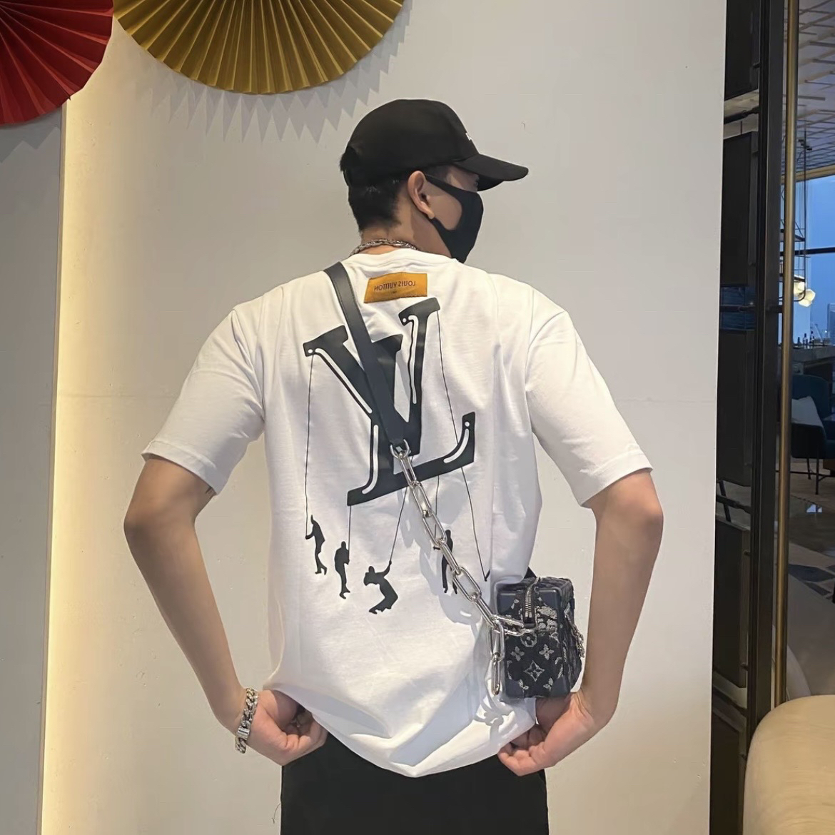99新 LouisVuitton/路易威登 4246/伞兵印花圆领短袖/M码/99新