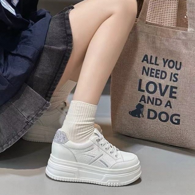 女款秋季内增高显脚小时尚百搭轻底