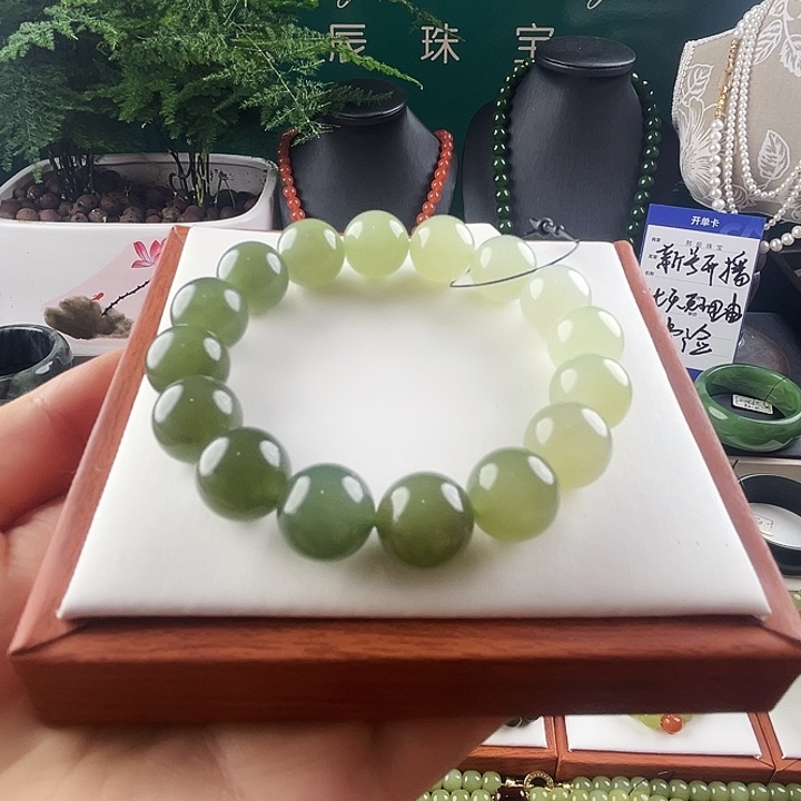 和田玉手链未镶嵌晴水多宝卡12