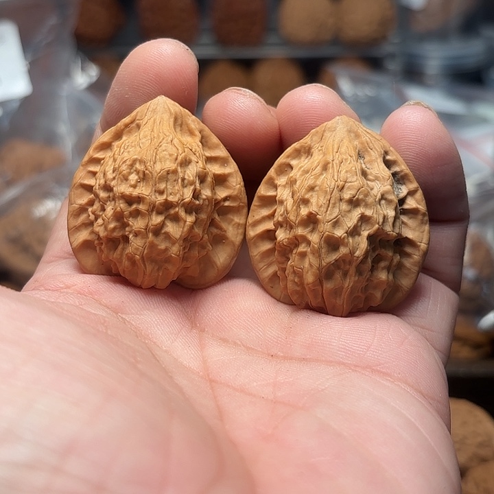 盘***纹文玩核桃七步沟35