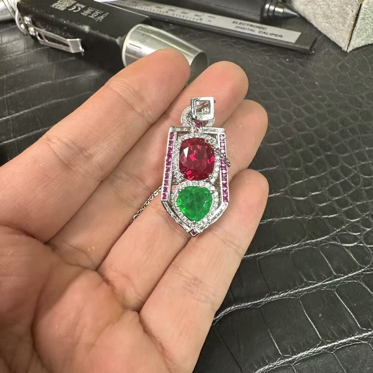 【高端定制】TZSS-1778时尚设计吊坠多样性发一件