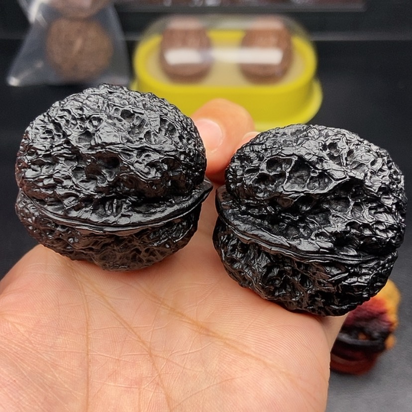 【闪购商品】把件文玩核桃41尺饕餮金蟾55.2克