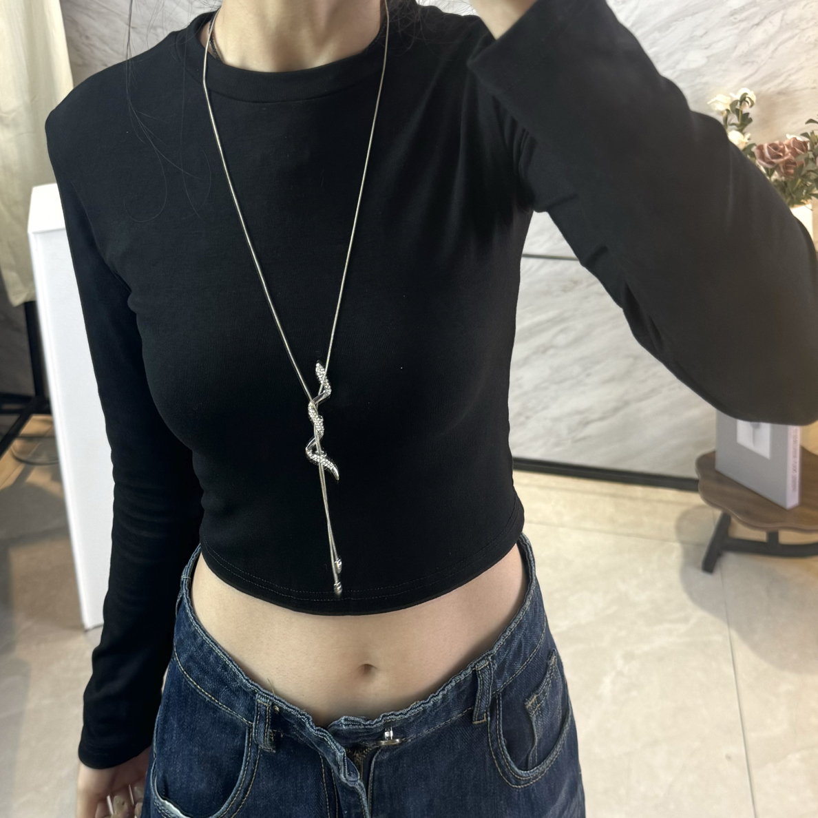 秋季新款时尚韩版美式辣妹修身显瘦圆领百搭长袖打底紧身内搭上衣