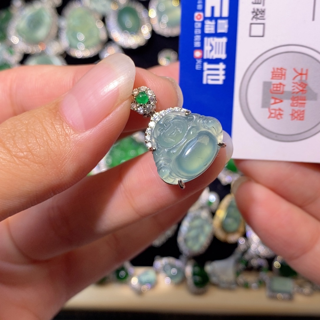 翡翠未镶嵌颈饰天然