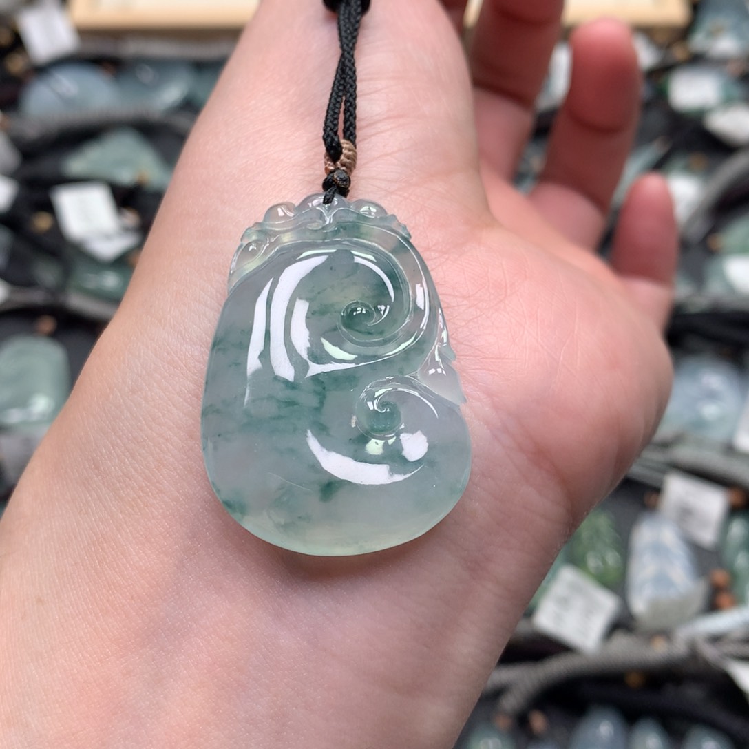 翡翠颈饰未镶嵌00000000000