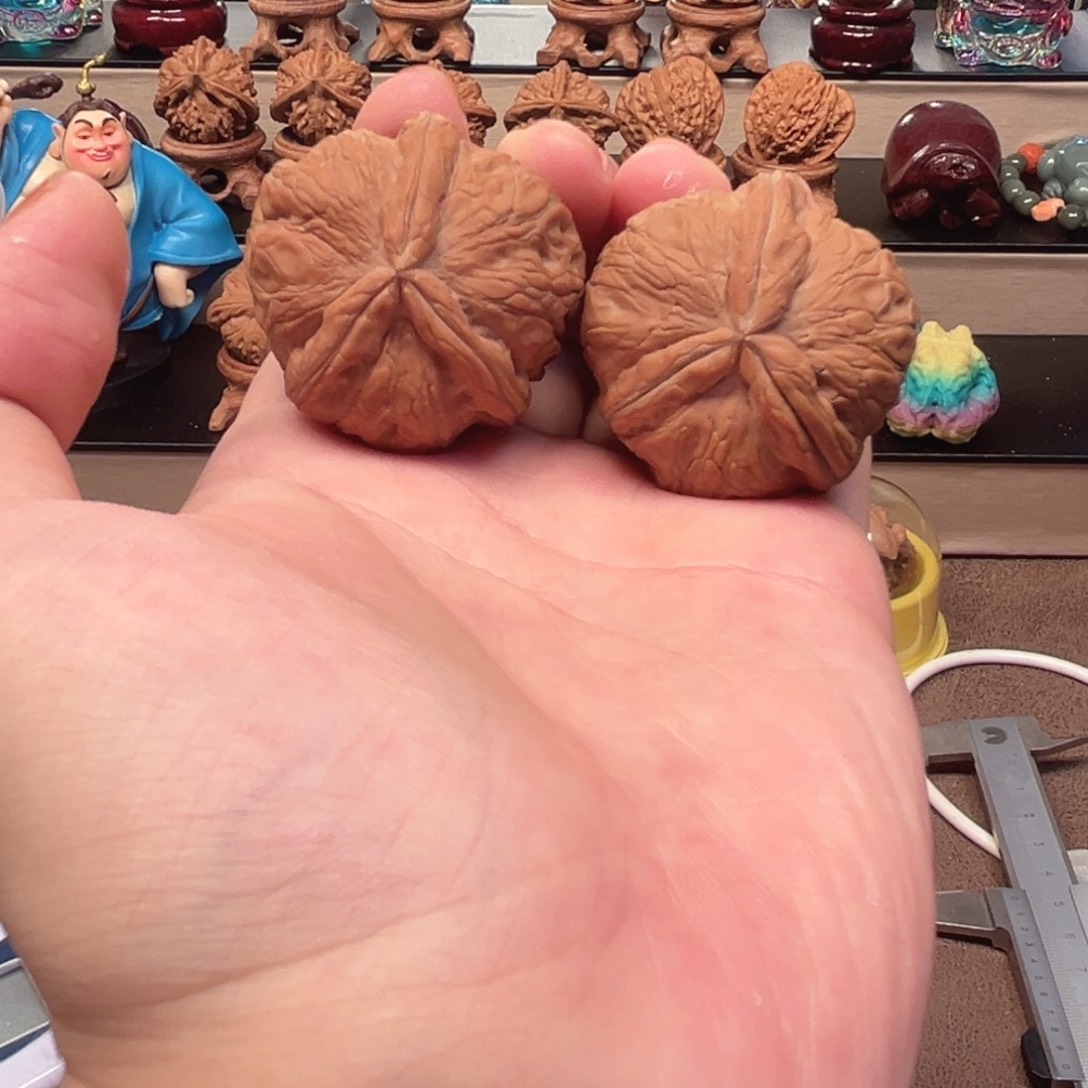 桃核把件38元宝三棱