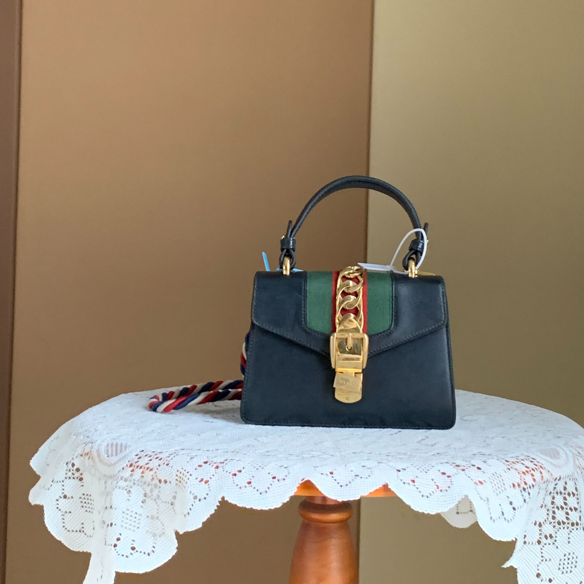 95新 GUCCI/古驰 黑色塞尔维亚/WJ10124244/4244