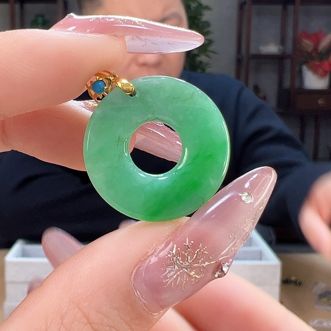 翡翠吊坠(不含链)18K金镶嵌吊坠57