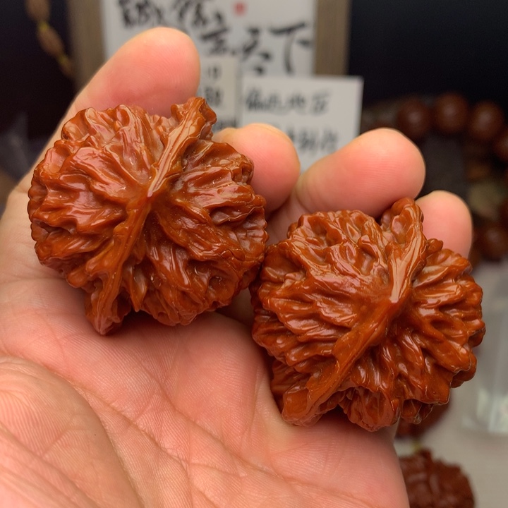 文玩核桃把件帝王